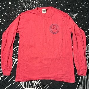 Sift style lauderdale Long-Sleeve Crewneck Shirt in Bright red with Chest Logo